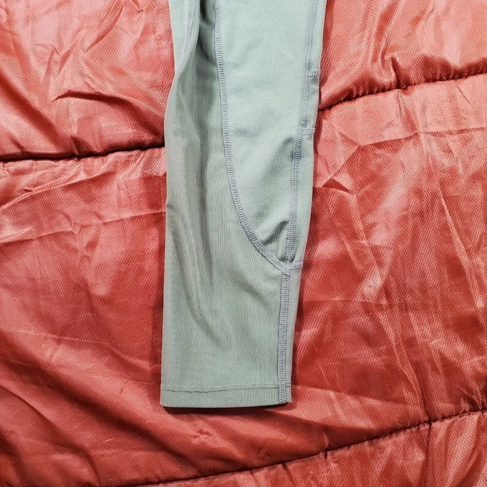 Gymshark Dry Leggings Womens Medium Olive Green‎ Perforated Fitness Training EUC